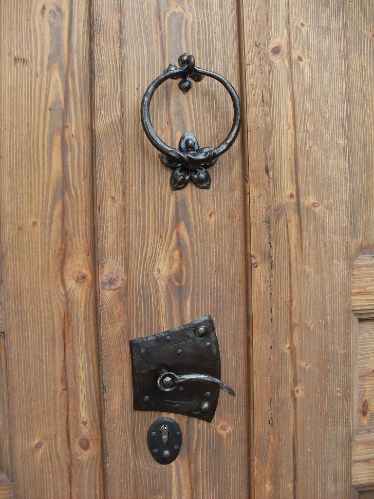 Türklopfer, gotische Schloßblende